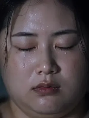 The Fat Bride's Comeback & The General's Love